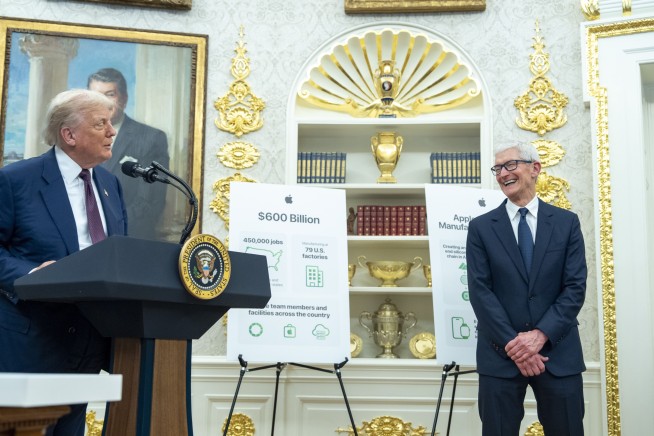 Trump Threatens 100% Tariff on Imported Computer Chips