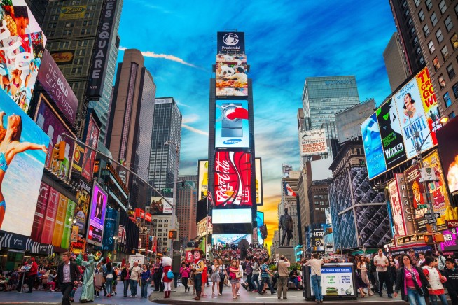 3 Hurt After Shooting in NYC's Times Square