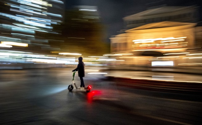 Brit Faces 20 Years in Australia for 'Something Stupid'