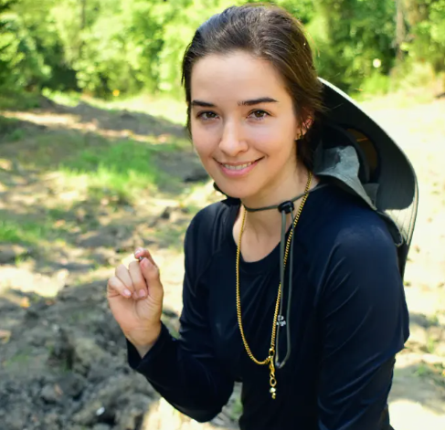 New Yorker Unearths Diamond at State Park