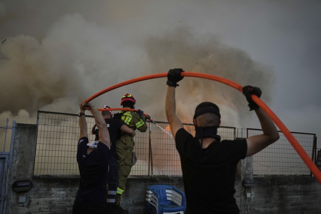 Wildfires Close In on Major Greek City