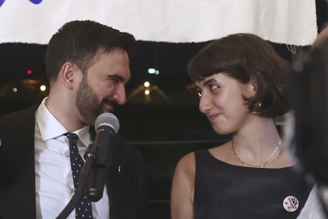 Meet the 'Muslim Matchmakers' Helping Search for Love