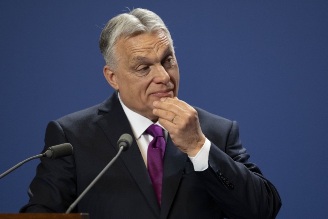 Lead Contender Emerges to Host Russian Summit
