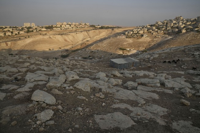 Israel OKs Settlement Project That Could Divide West Bank