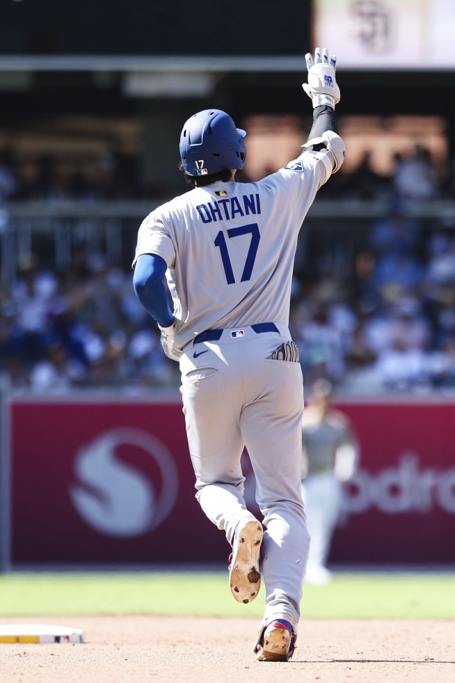 MLB Star Hits Homer, Makes Beeline for Heckler