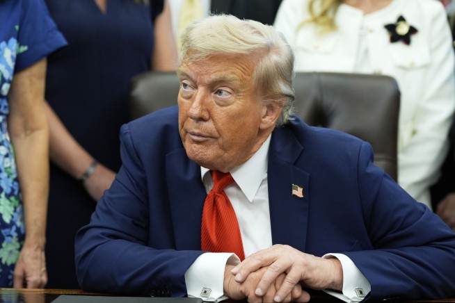 In One Area, Trump Is Praised on the Left, Bashed on the Right