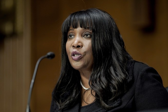 Lisa Cook Plans to Sue Trump to Prevent Firing