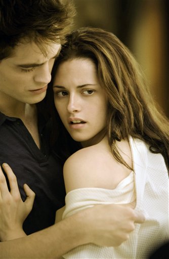 Edward and Bella Are Headed Back to the Big Screen