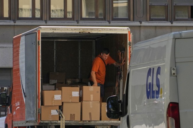 'De Minimis' Trade Loophole Closed at Midnight
