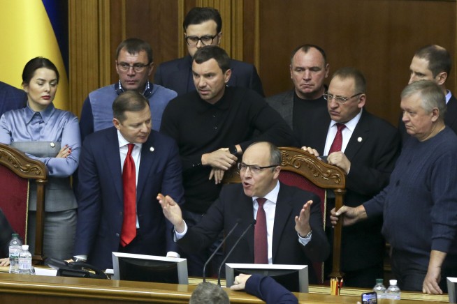 Zelensky Urges New Sanctions After Russia, Ukraine Trade Fire