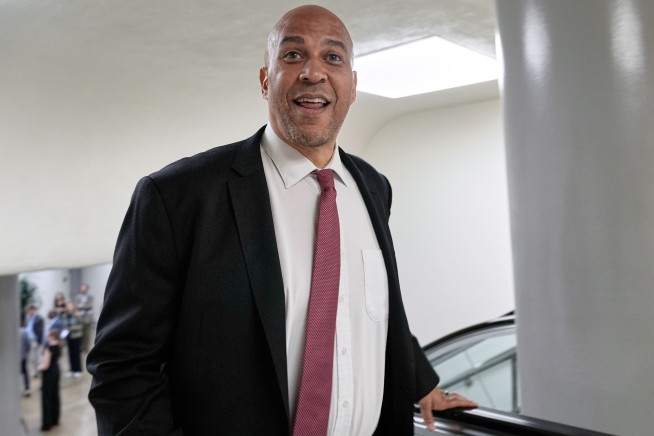 Cory Booker Is Engaged