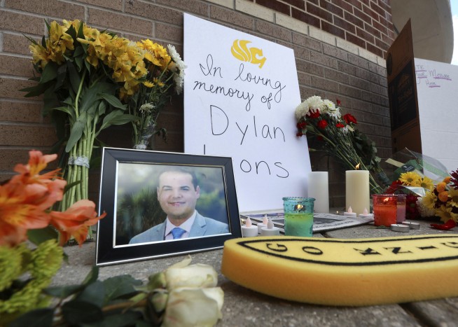 2 Years After His Murder, Journalist's Fiancee Is Expecting His Baby