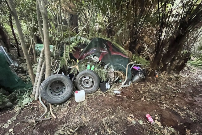 NZ Cops: Fugitive Dad Had Help
