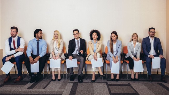 Americans Increasingly Less Sure They Can Land New Work
