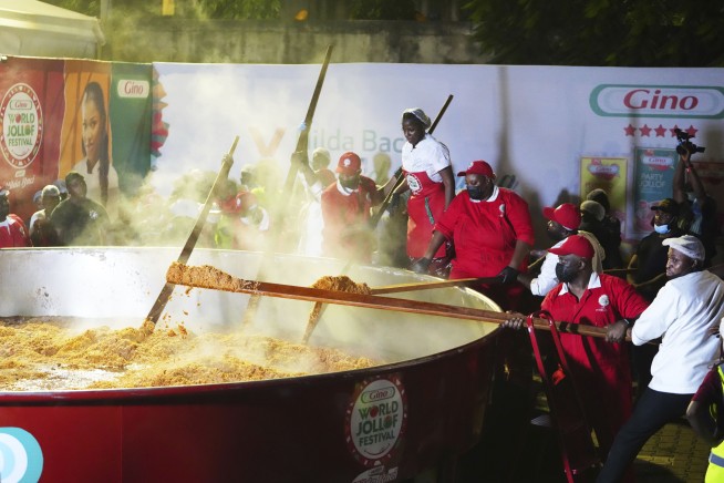 Chef Takes Record With 19.3K-Pound Pot of Jollof Rice
