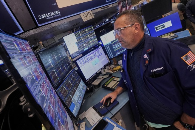 Dave & Buster's Drops 16.7% After Weak Profit Report