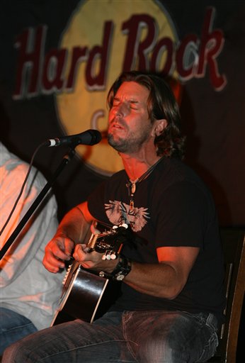 Country Hitmaker Brett James Dies in NC Plane Crash