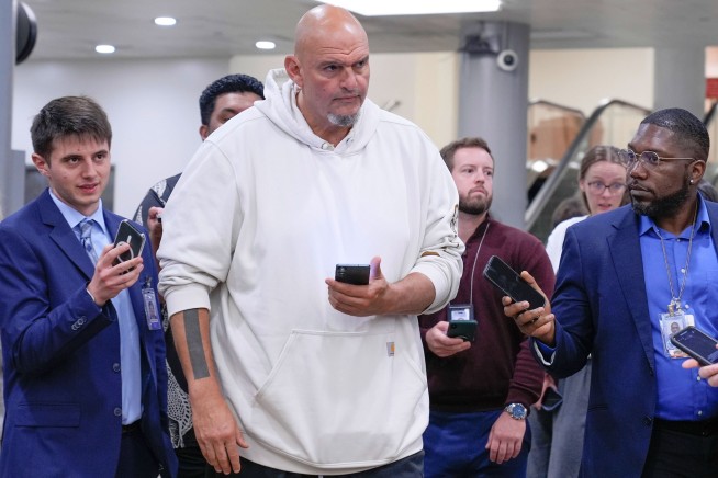 Fetterman Heaps Criticism on Democrats