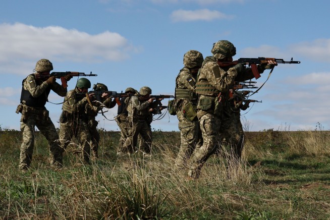 Long-Range Missiles Won't Do Much for Ukraine, Putin Says