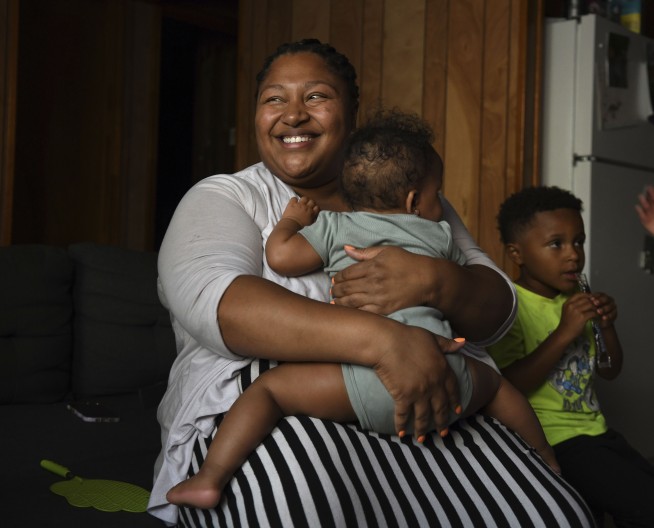 More Moms Are Choosing Home Births