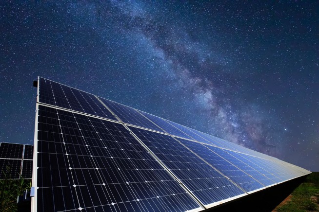 Startup Aims to Beam Light to Solar Panels at Night