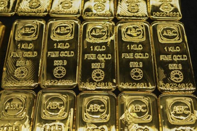 Gold Hits $4K an Ounce for the First Time