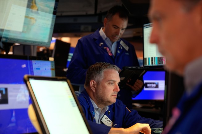Stocks Break 7-Day Winning Streak