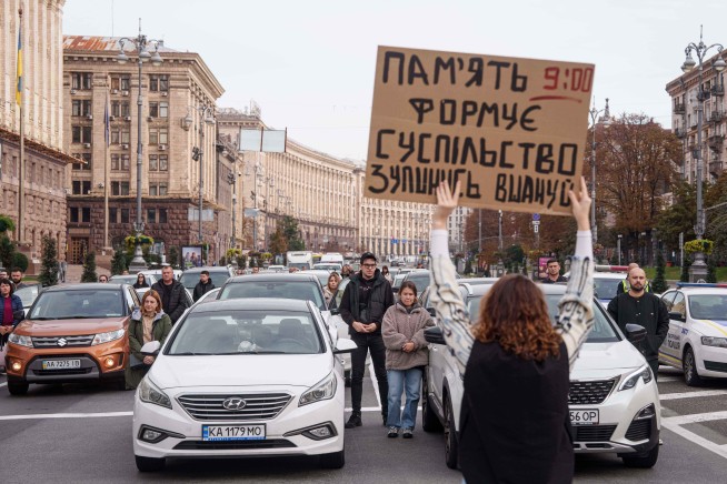 Every Day at 9am, Ukraine Stops