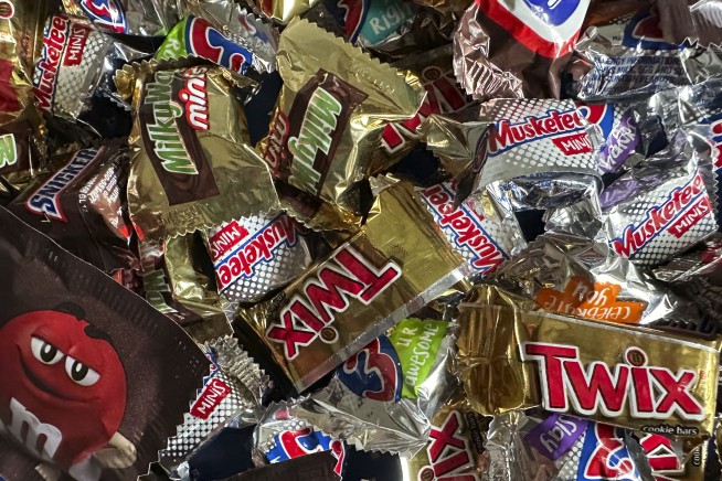 Trick-or-Treaters May See Fewer Chocolate Bars