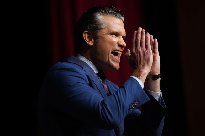 Hegseth's Response to Outlets Upset With New Policy: an Emoji