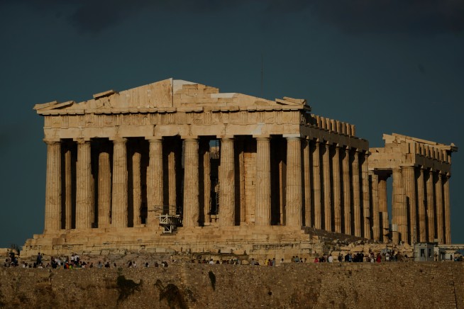 Parthenon Free of Scaffolding for First Time in 200 Years