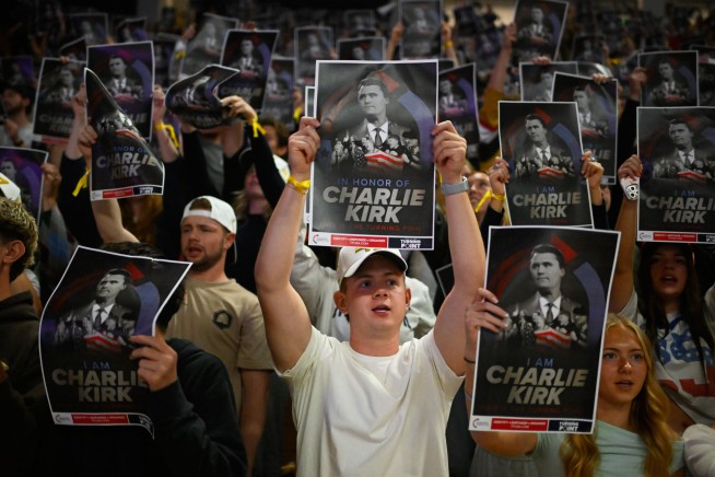 US Revokes Visas Over Charlie Kirk Comments