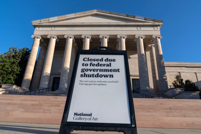 Judge Blocks Mass Layoffs During Government Shutdown