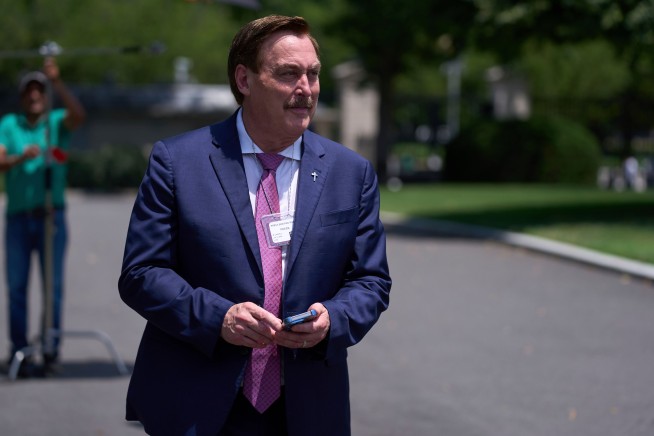 Pentagon Announces Replacement Press Corps