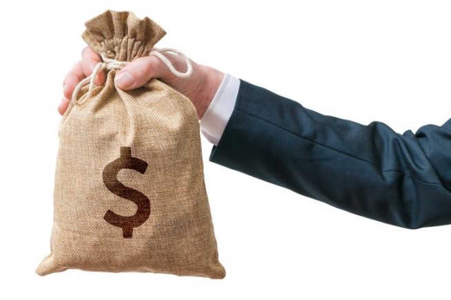 New York Times Identifies Mystery Donor to Troops