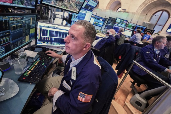 Stocks Hit Records as Gold Dips Below $4K