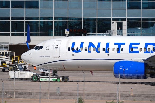 After Attendants Fight, United Delays Flight
