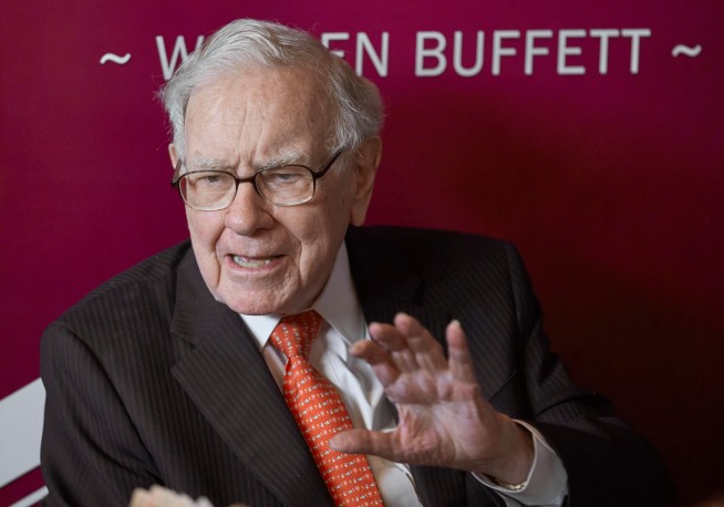 Buffett's Berkshire Posts Surge in Profit as Succession Nears