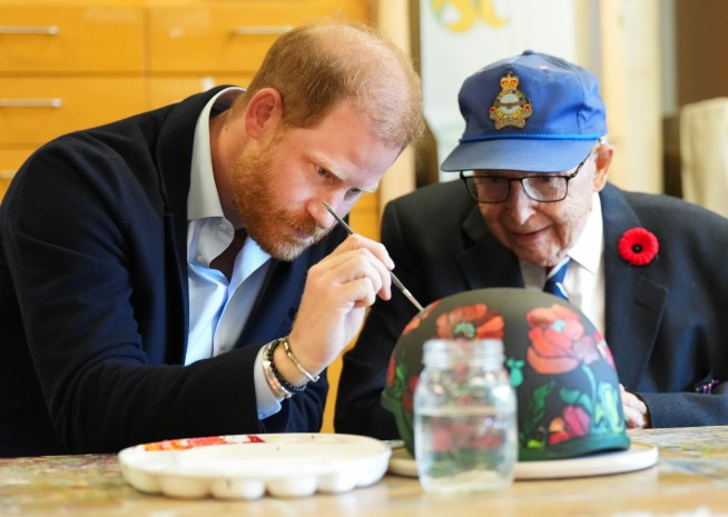Prince Harry Apologizes for Wearing Dodgers Hat