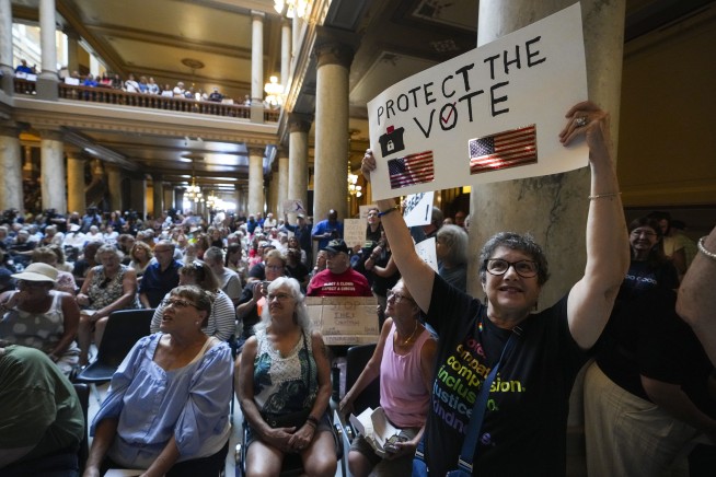 Republicans Defy Trump on Redistricting Indiana