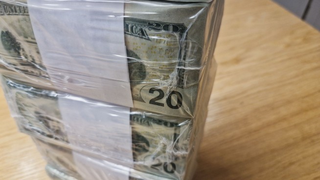 Court: Canada Can Keep $850K Found Under Renter's Garage