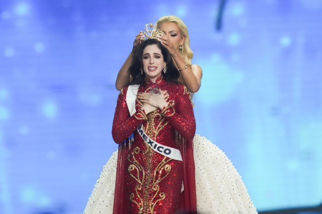 Contestant Who Stood Up to Host Wins Miss Universe