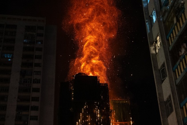 At Least 13 Dead in Fire at Hong Kong High-Rises