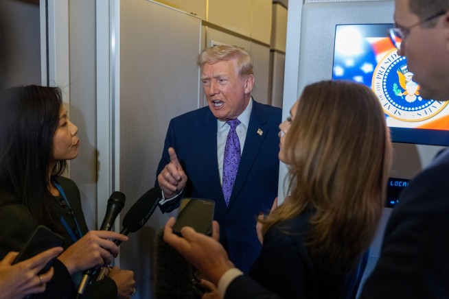 Trump: Hegseth Didn't Order Strike on Survivors