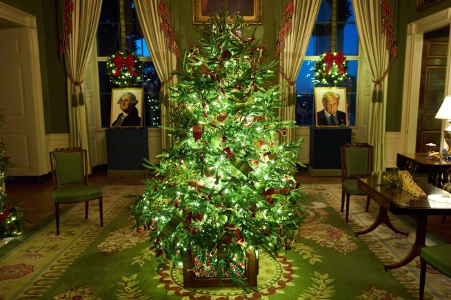 Melania Trump Unveils White House Holiday Decor