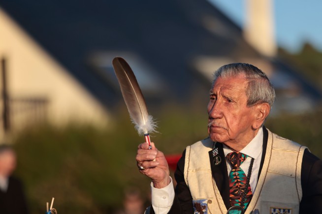Native American D-Day Hero Dies at 101