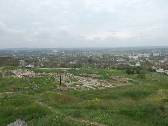 Poland Detains Archaeologist Wanted by Ukraine