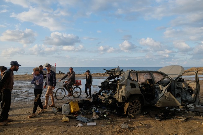 Israel Says Strike Killed a Top Hamas Commander