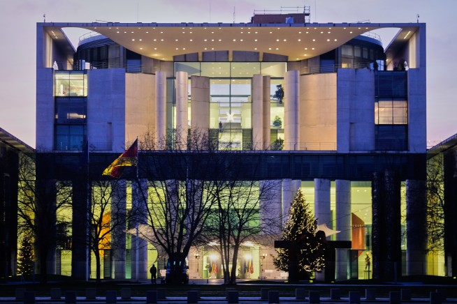 Zelensky Agrees to Drops Bid for NATO as Berlin Talks Begin