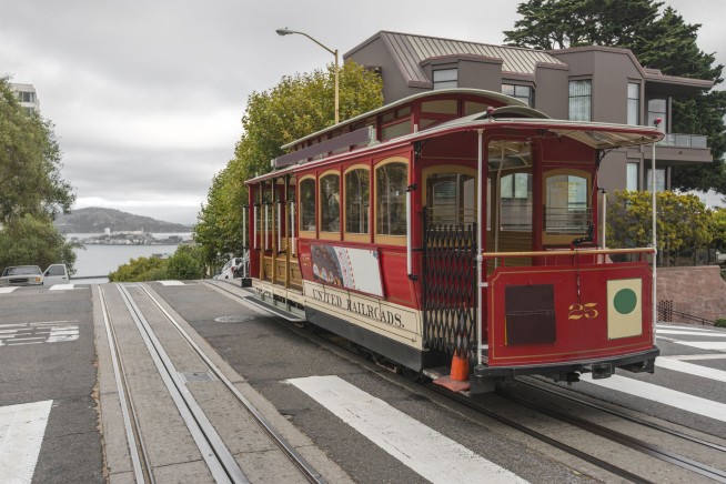 15 Hurt After Cable Car Jolts to Stop in San Francisco